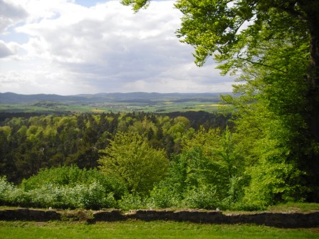 Aussicht vom Christenberg nach Westen im Sommer